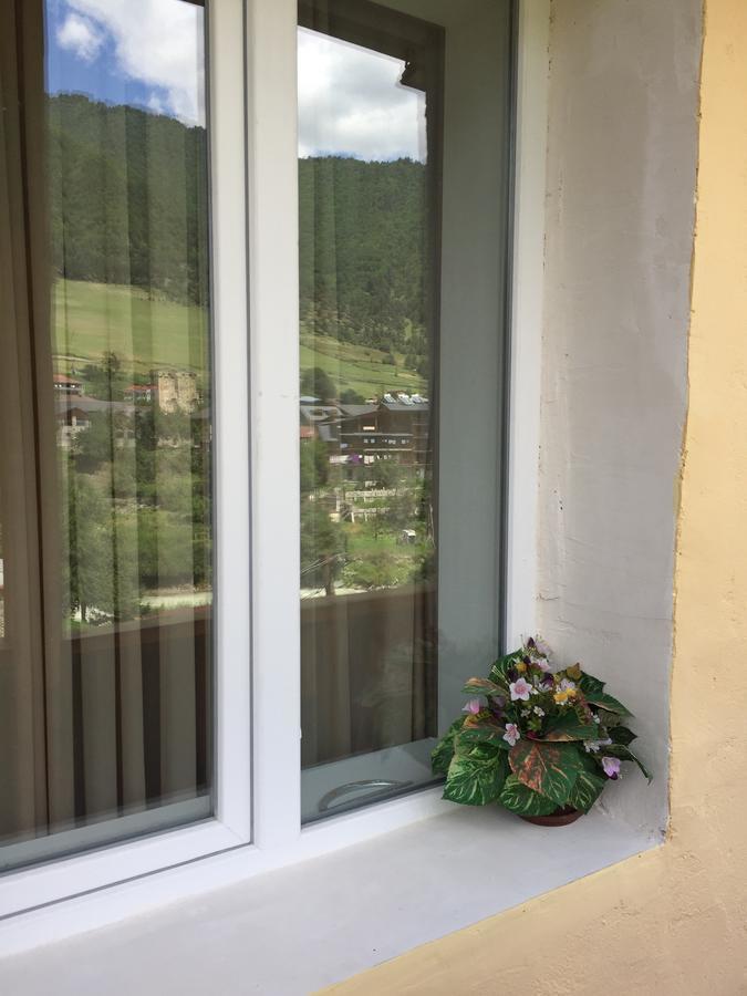 Travel Inn House Mestia • Მოგზაურის Სახლი Kültér fotó